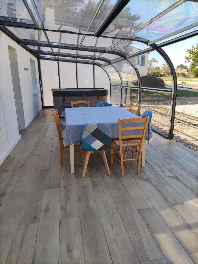 Avrillé Maison Avec Jacuzzi Proche Plages מראה חיצוני תמונה